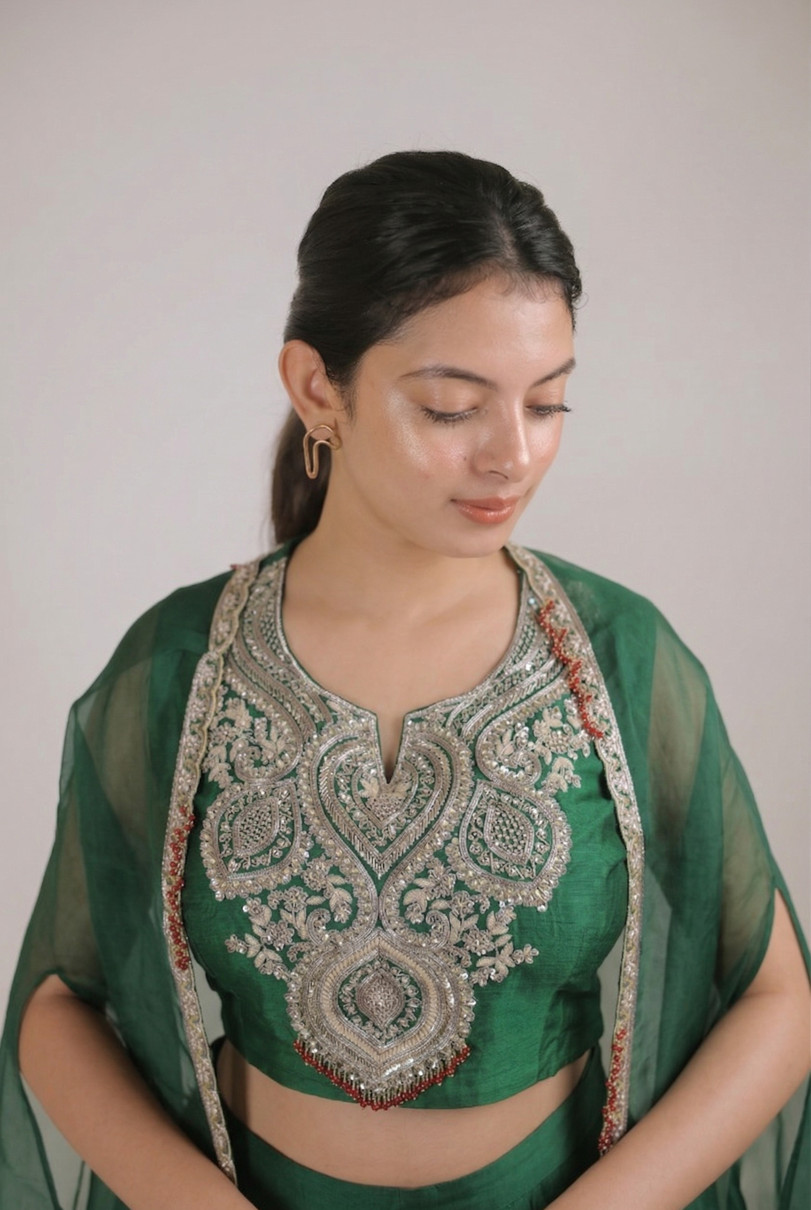 The Ivy Green Cape Set