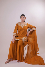 The Golden Ray Raw Silk Set
