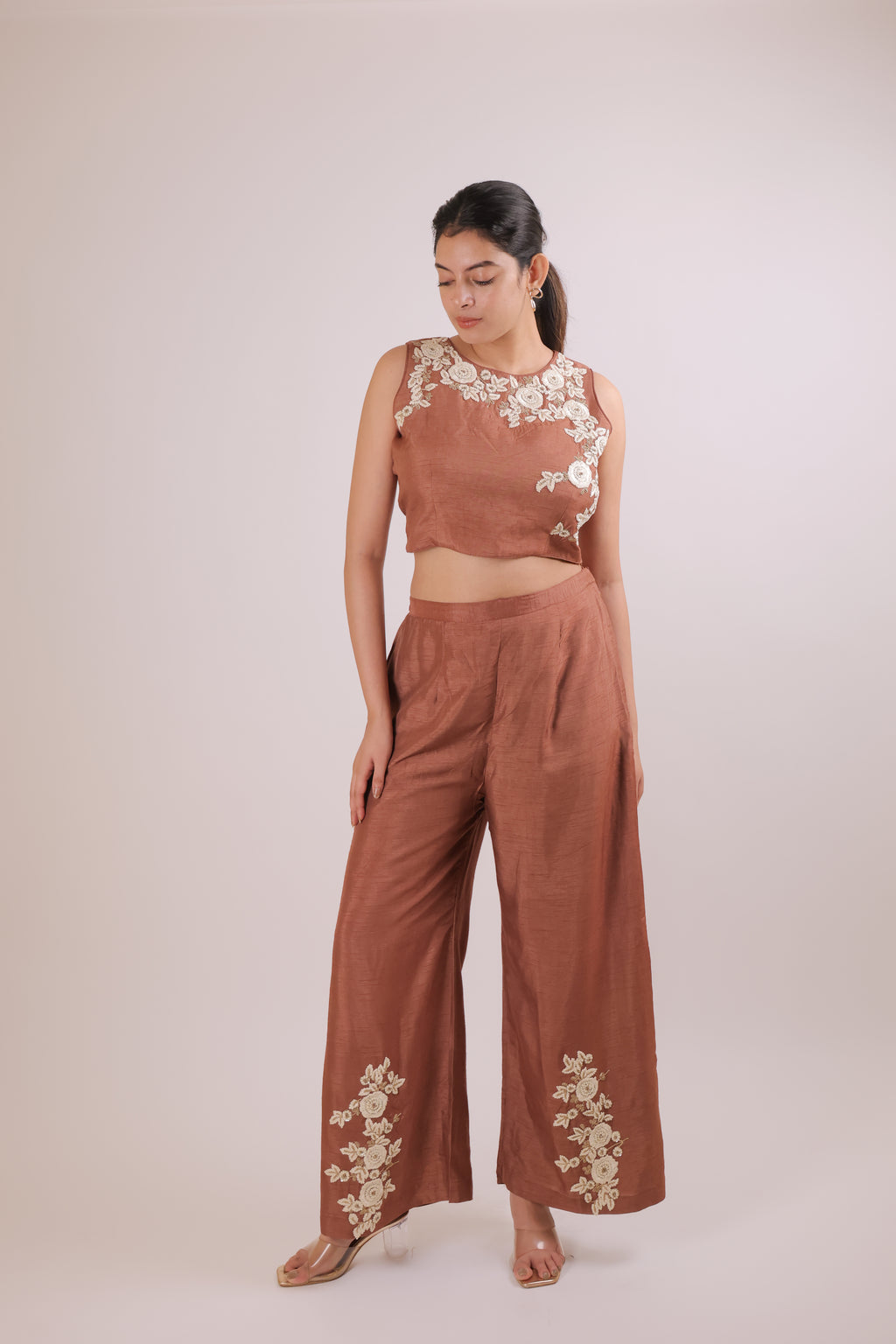 Sleeveless Crop-Top with Pallazo